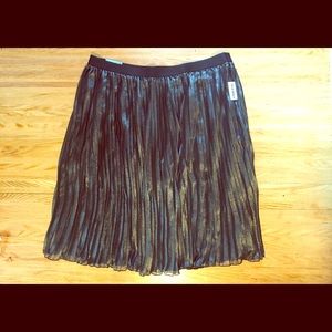 Metallic Midi Length Accordion Skirt